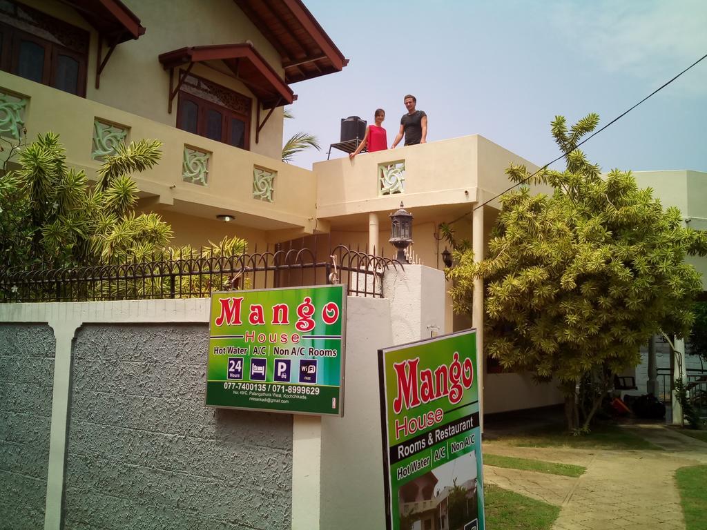Yoho Mango House Hotel Negombo Exterior foto